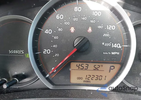 2014 Toyota Yaris L (Tmc/Cbu Plant) z USA, uszkodzony, nr VIN JTDKTUD36ED596792